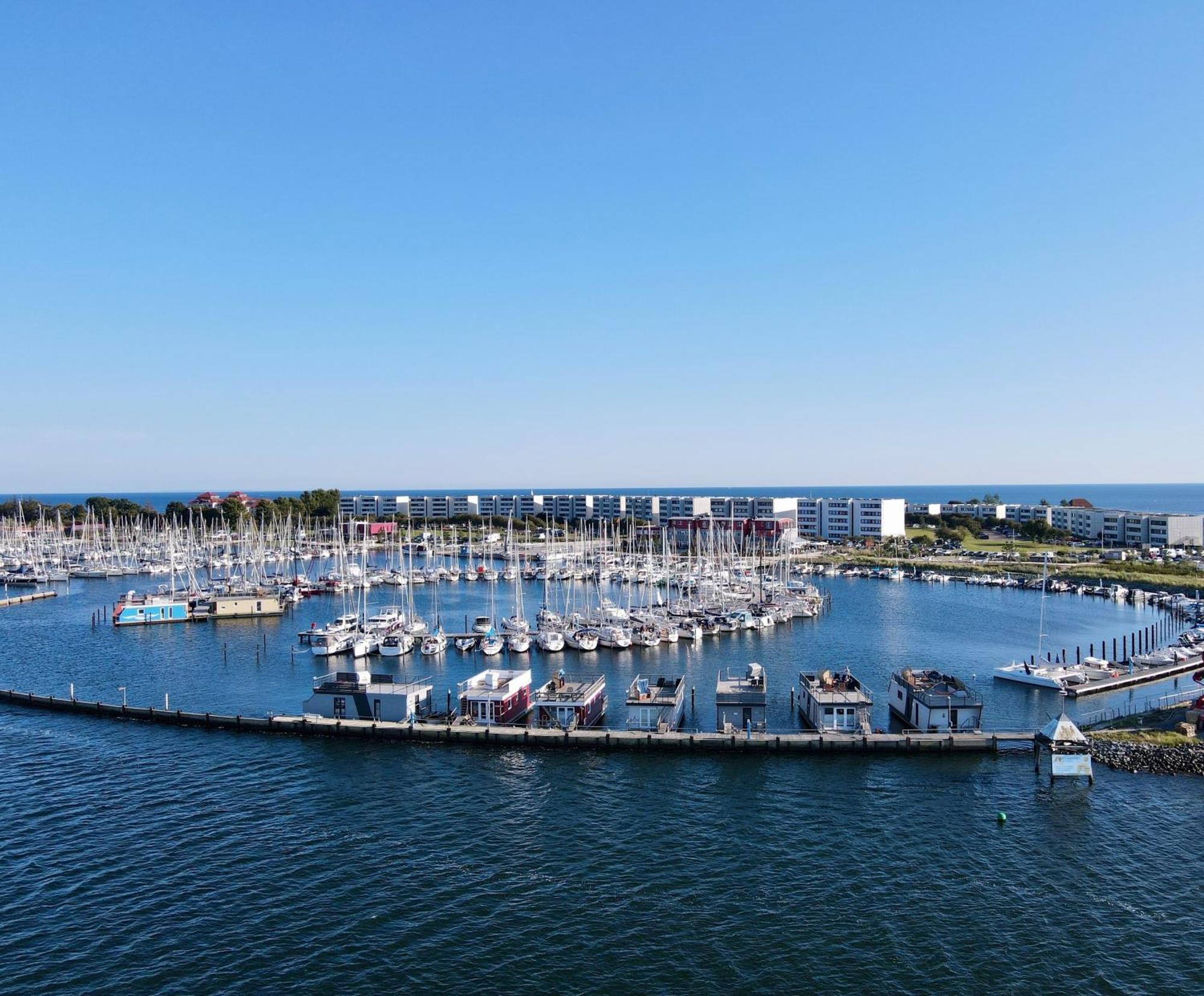 Hausboot Fehmarn Ξενοδοχείο Εξωτερικό φωτογραφία